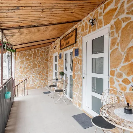 Anni Apartamento Pula