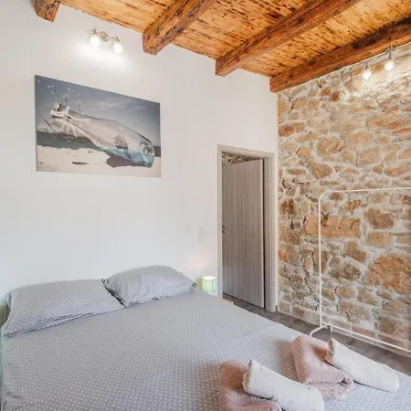Anni Apartment